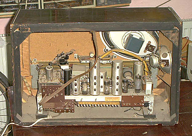 Nordmende  Carmen 56 - 3 D, innen