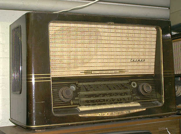 Nordmende Carmen 57 - 3D, Bild 2